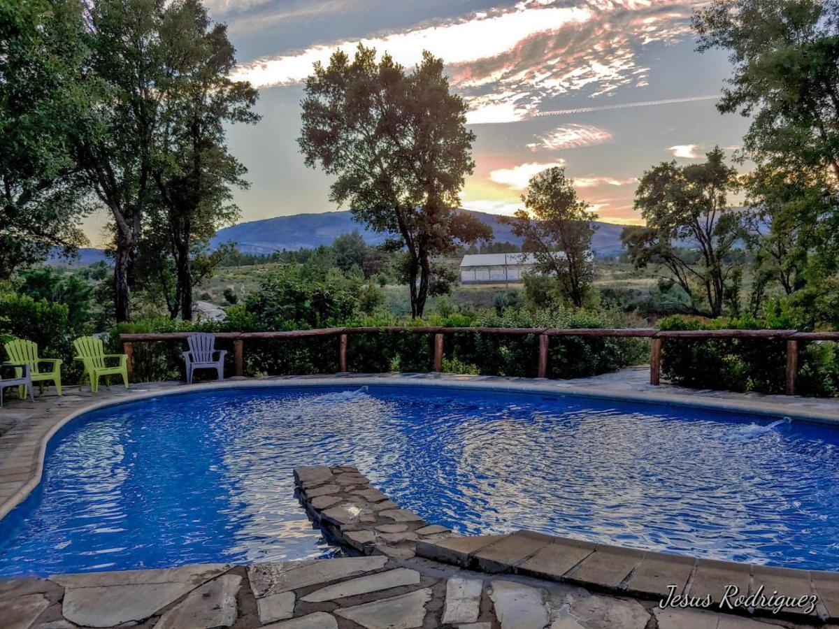 La Simona Casa Rural Perales del Puerto Kültér fotó